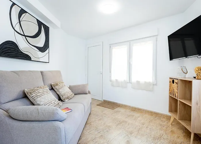 2b. Cozy Flores Big Terrace With Pool * 阿德耶