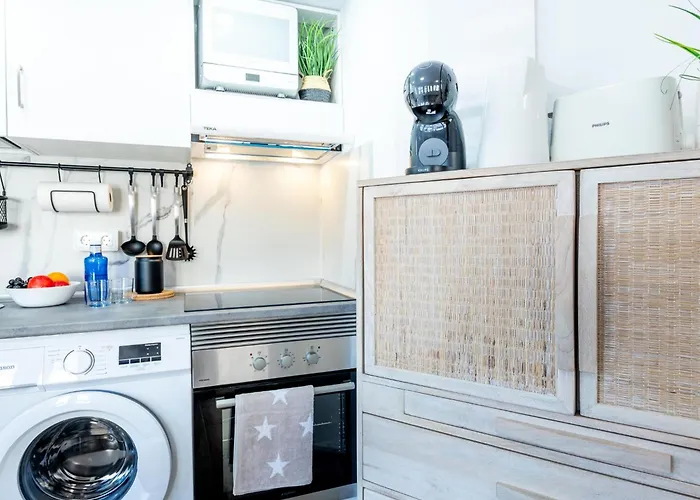 شقة 2b. Cozy Flores Big Terrace With Pool أذيخي